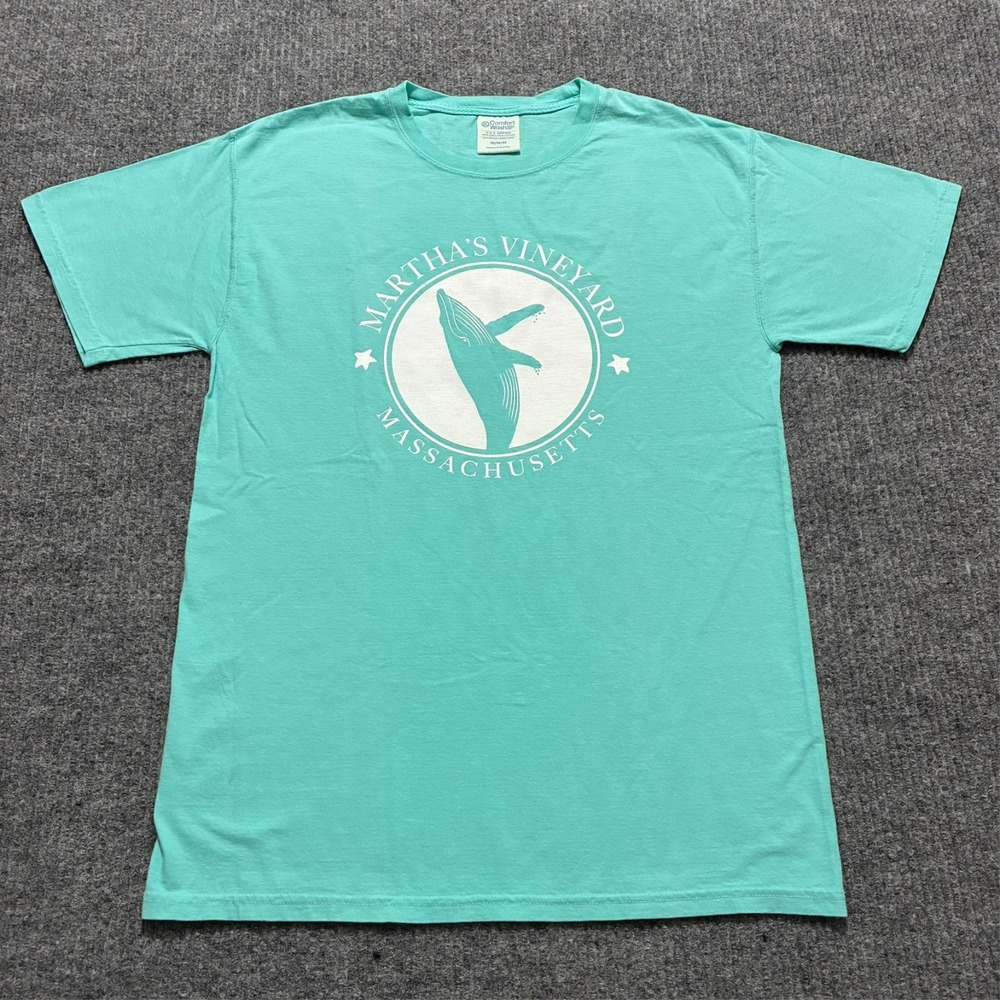 Martha's Vineyard Massachusetts Whale T-Shirt Mens Size M Ring Spun Short Sleeve